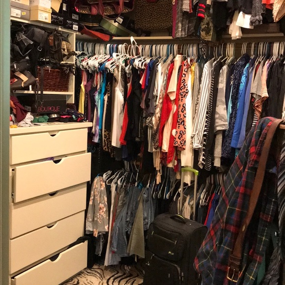 Meet your Posher, Colbie - Picture 3 of 8